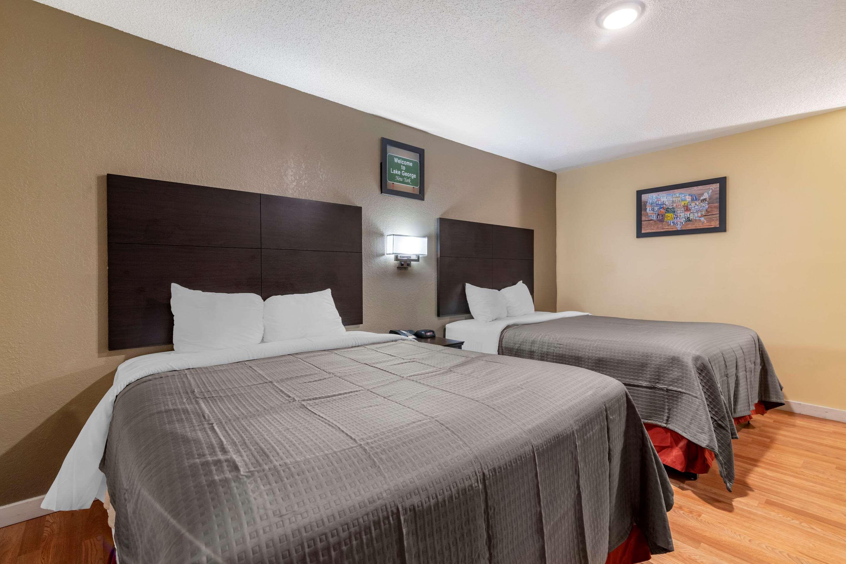 Rodeway Inn Lake George Outlets Zewnętrze zdjęcie