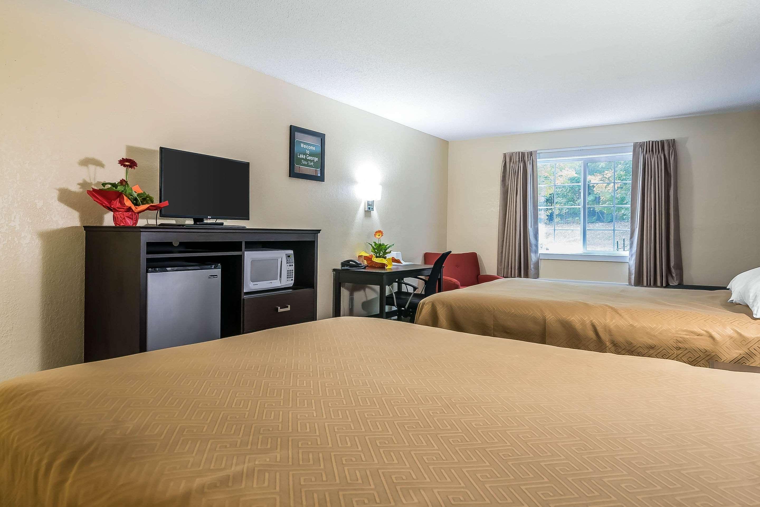 Rodeway Inn Lake George Outlets Zewnętrze zdjęcie