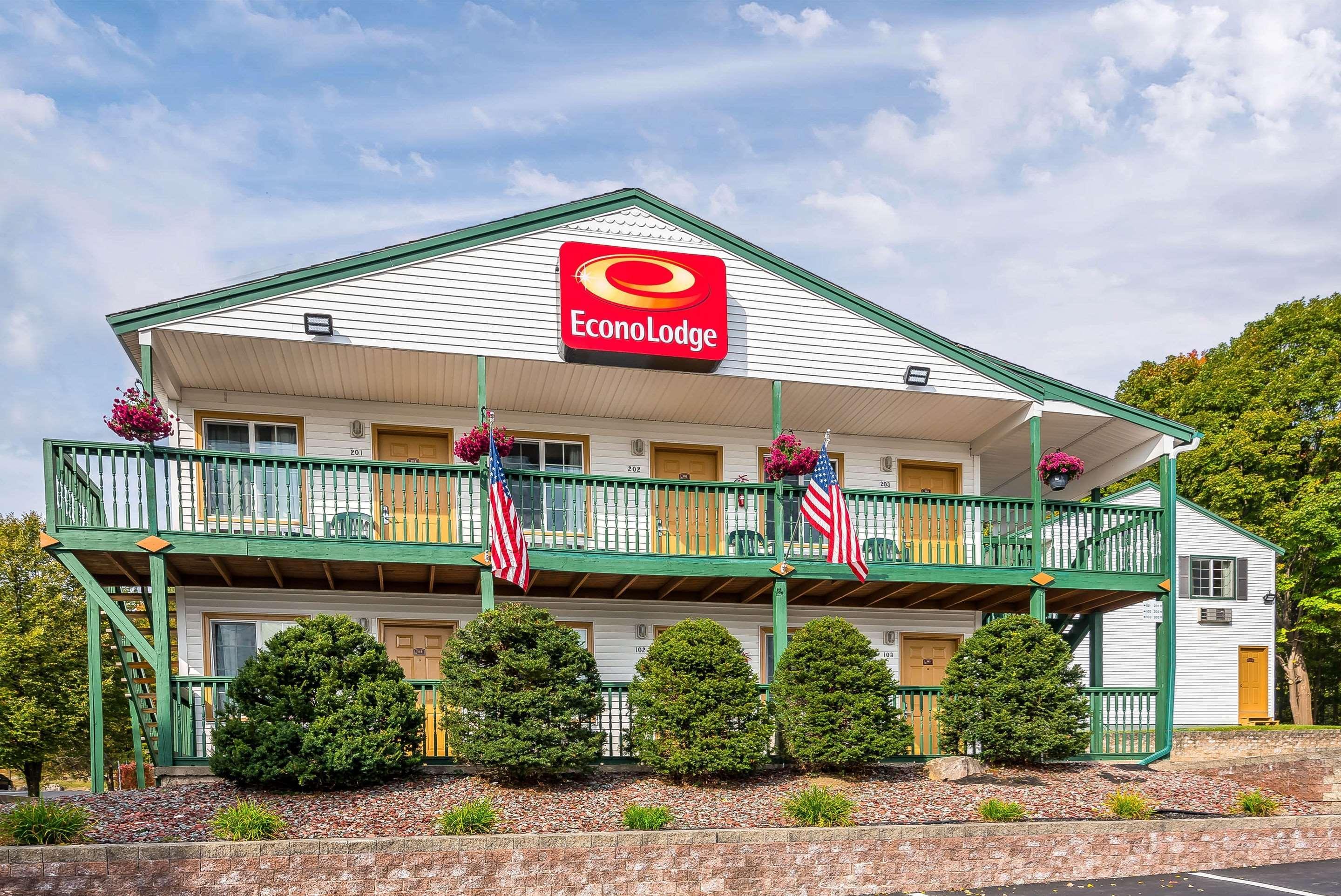 Rodeway Inn Lake George Outlets Zewnętrze zdjęcie