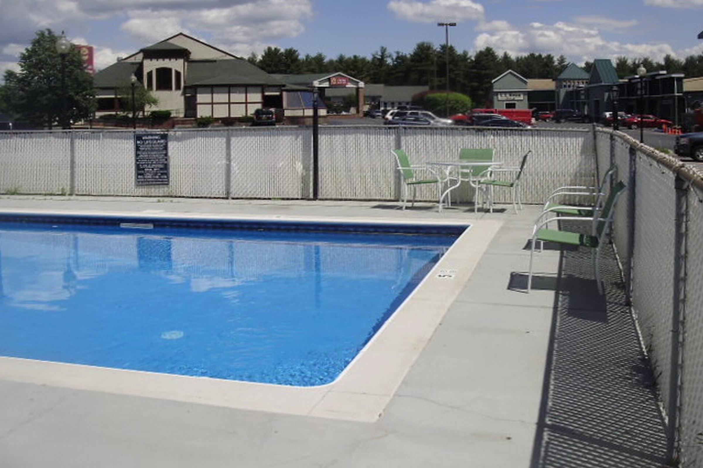 Rodeway Inn Lake George Outlets Zewnętrze zdjęcie